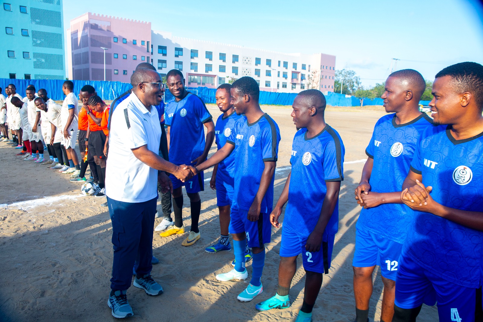 NIT Kufunga taa uwanjani kuimarisha mazoezi