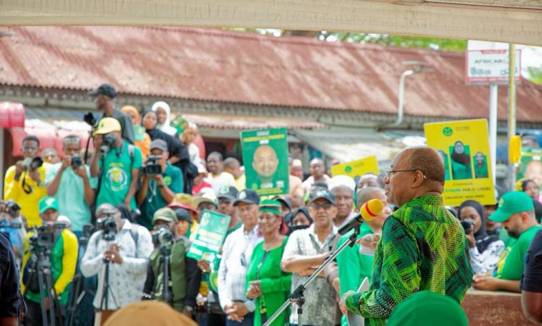 Mwinyi afurahishwa na biashara Darajani