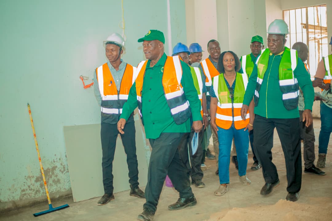 CCM yaridhishwa ujenzi wa ofisi za watumishi Bukombe