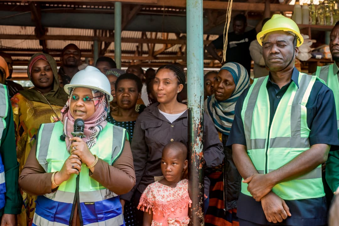 Dk Kijaji akagua ujenzi wa soko Muleba
